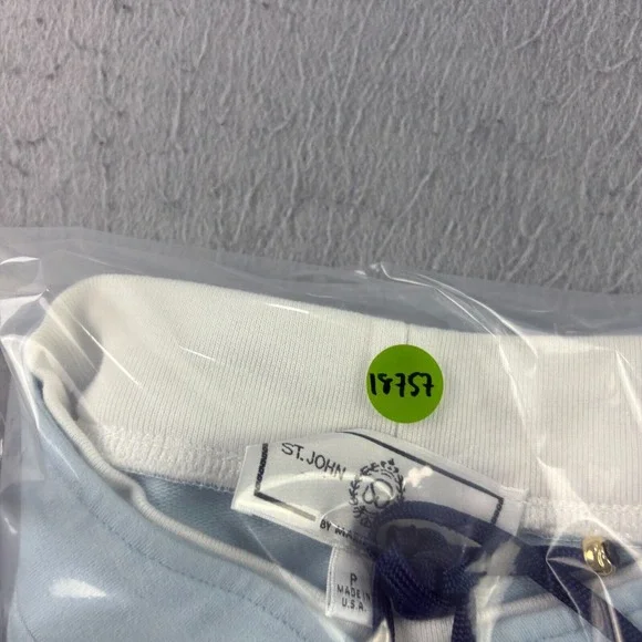 St John Sport Sweater Womens Size P (Small) Blue Pullover Pocket‎ Long Sleeve - Picture 10 of 10